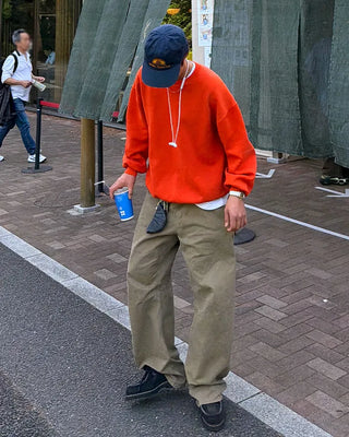 Curved cotton pants