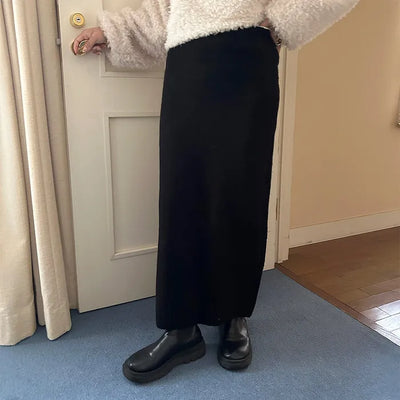 Knit long skirt