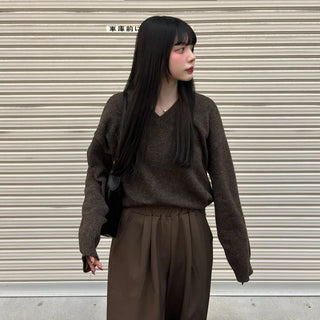 Lambswool V-neck knit