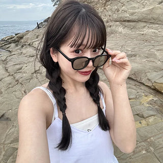 Pointed sunglasses