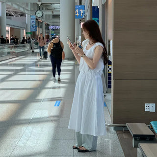 Sleeveless long dress