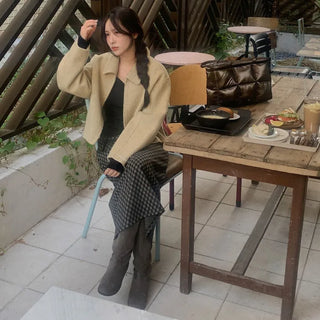 Fleece-lined check skirt