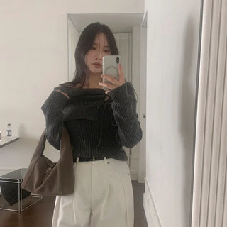 Corset off-shoulder knit