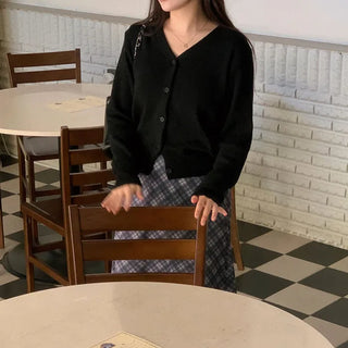 Chelsea V-neck cardigan
