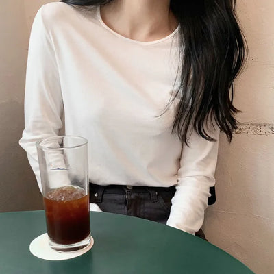 Simple basic slim plain T-shirt