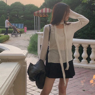 See-through tie boucle knit T-shirt