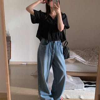 Loose short-sleeved blouse