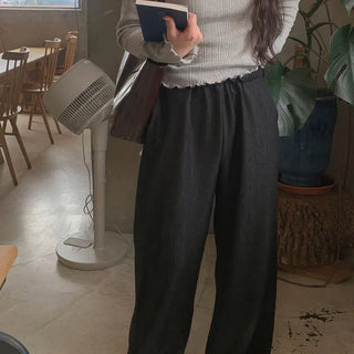 Two-tone training pants