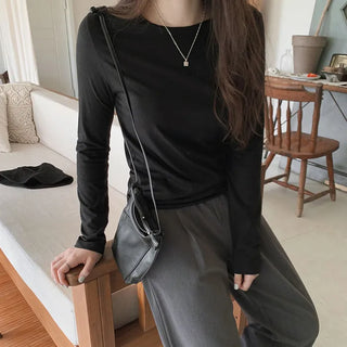Simple basic slim plain T-shirt