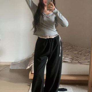 Two-tone training pants