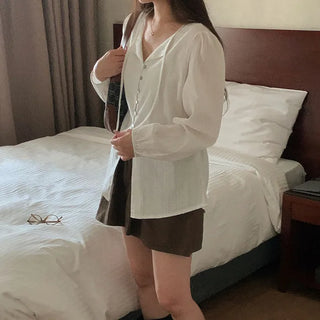 Daily button blouse