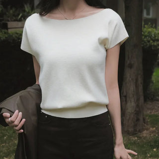 Slim boat neck knit