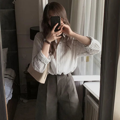 Brushed-back striped shirt - 2 colors
