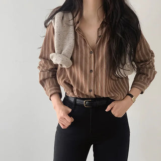 Brushed-back striped shirt - 2 colors