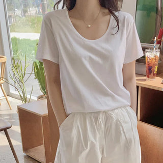 U-neck T-shirt - 7 colors