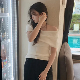 Off-shoulder slim knit - 3 colors