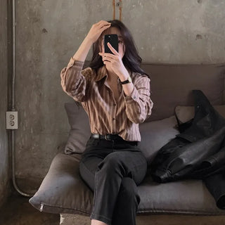 Brushed-back striped shirt - 2 colors