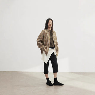 contrast plaid shirt