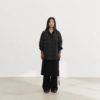 contrast plaid shirt