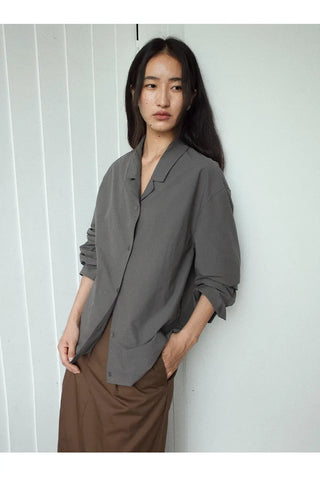 v-neck profile shirt