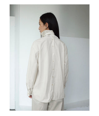 reverse collar shirt