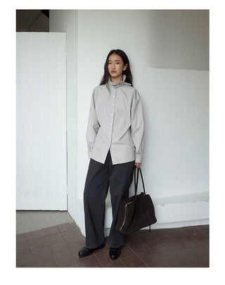 reverse collar shirt