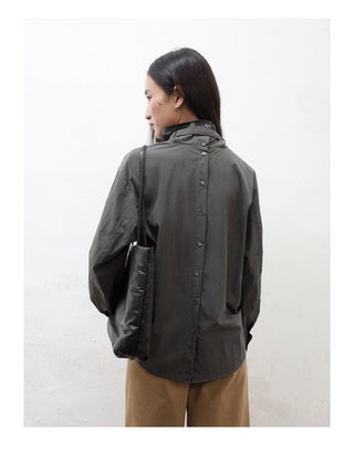 reverse collar shirt