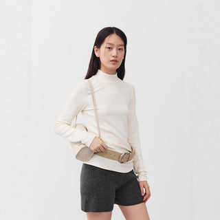 turtleneck bottoming shirt