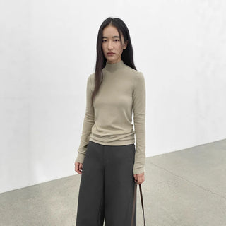 turtleneck bottoming shirt