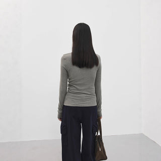 turtleneck bottoming shirt