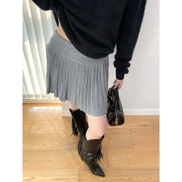 knit pleated skirt