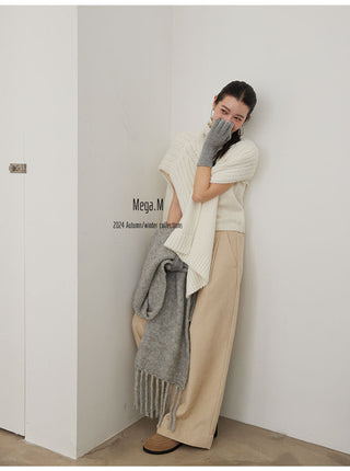 turtleneck sleeveless top