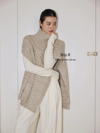 turtleneck sleeveless top