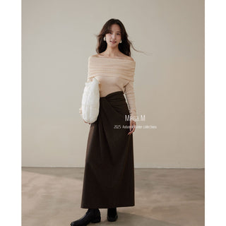wool pleated skirt