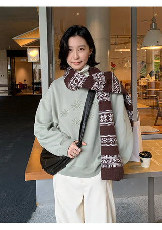 flower print sweater