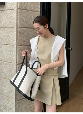 sleeveless midi dress