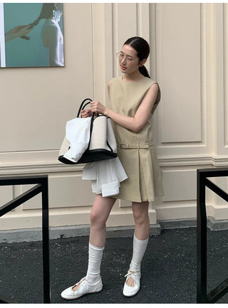 sleeveless midi dress