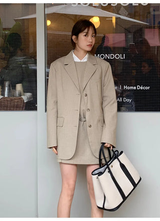 sleeveless midi dress