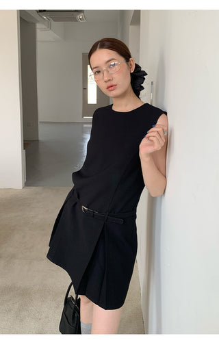 sleeveless midi dress