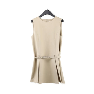 sleeveless midi dress