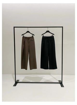 pleated casual pants
