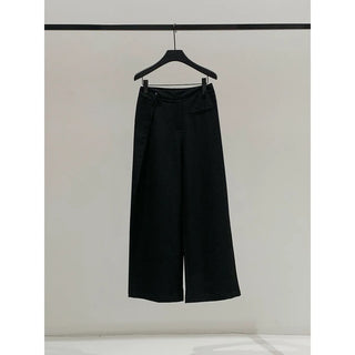 pleated casual pants