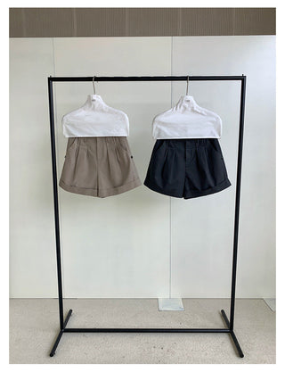 pleated shorts