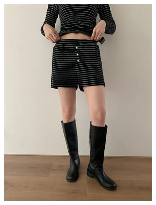 knit striped shorts