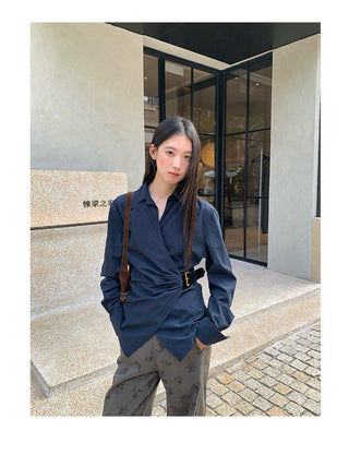 oblique placket Top
