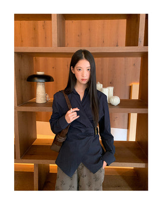 oblique placket Top