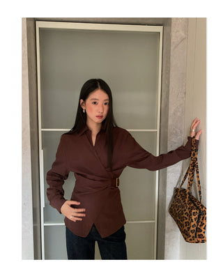 oblique placket Top