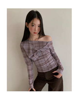 twisted plaid Top