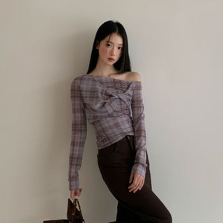 twisted plaid Top