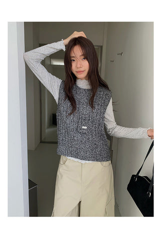 Sleeveless top